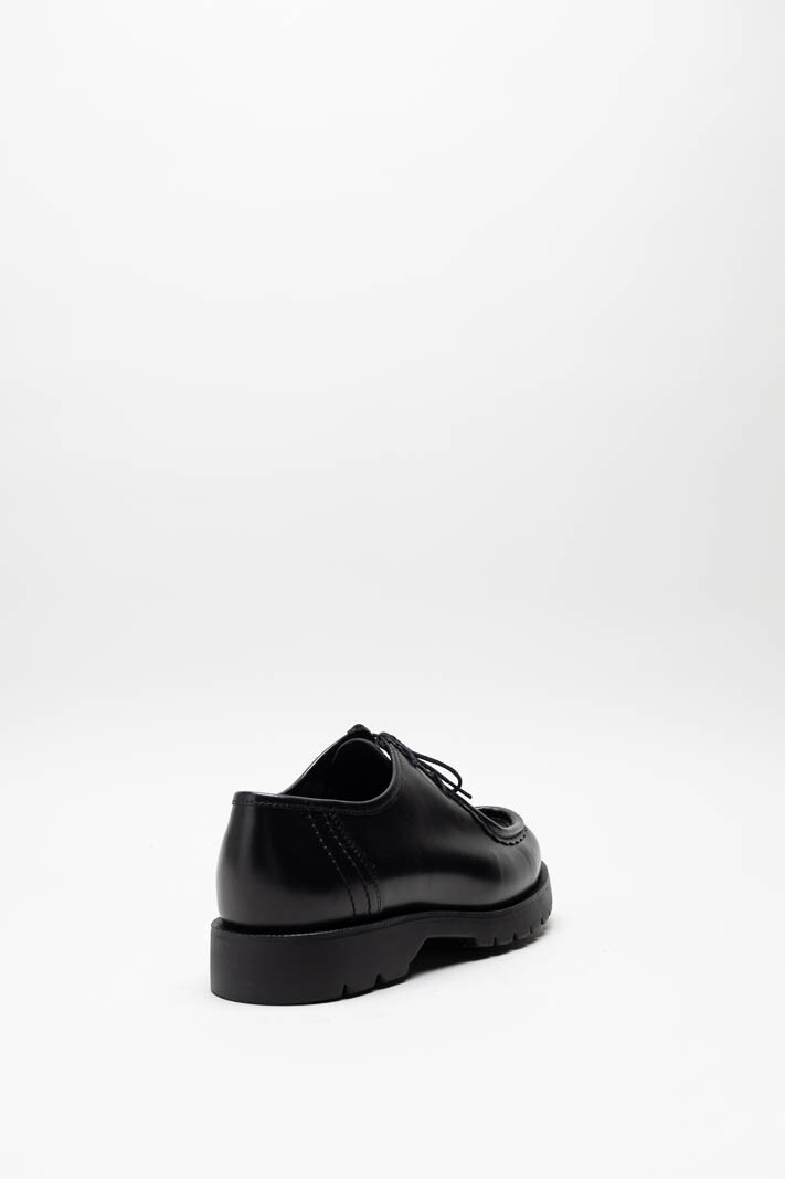 zoom in on Zwart Veterschoen image Zwart Veterschoen image
