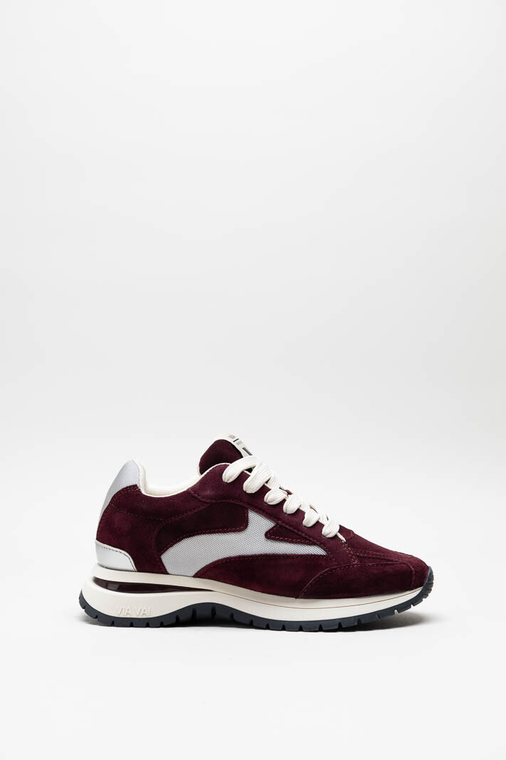 Bordeaux Sneaker