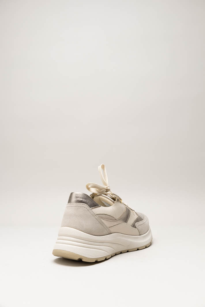 Lichtbeige Sneaker image
