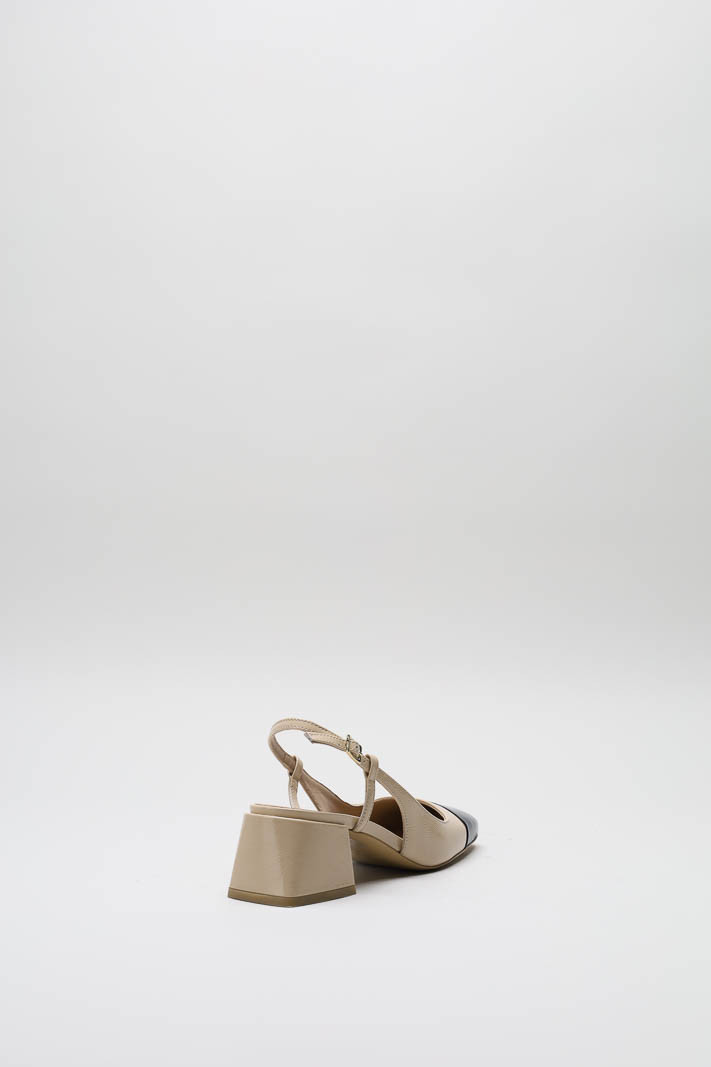 zoom in on Nude Pump image Nude Pump image
