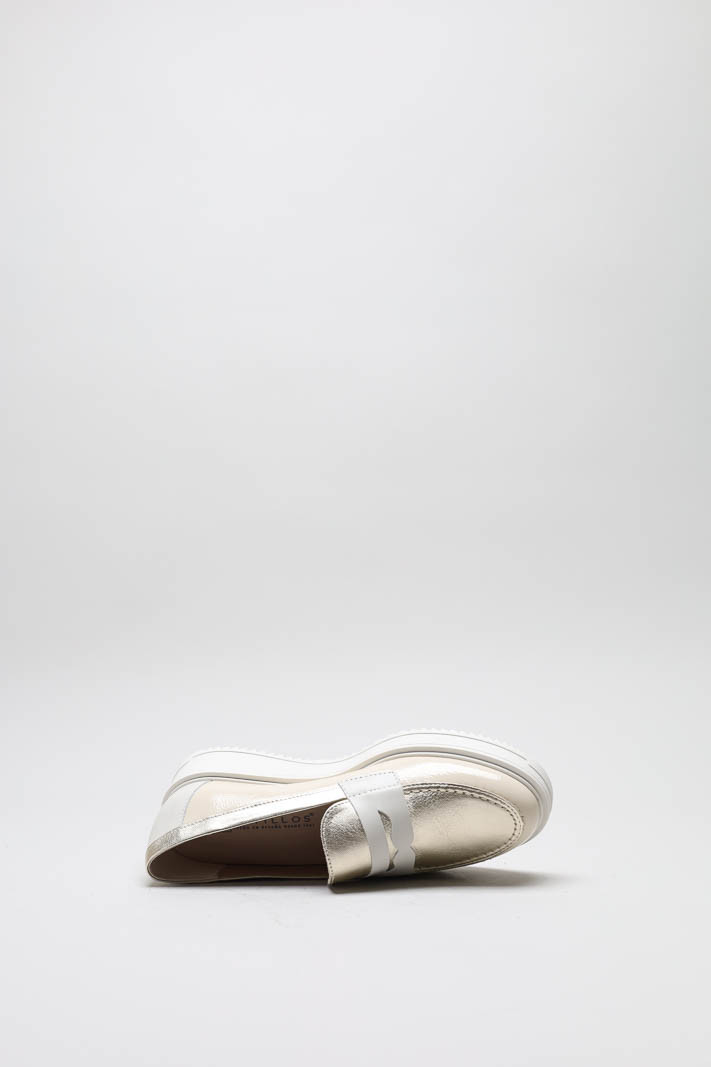zoom in on Ecru Mocassin image Ecru Mocassin image