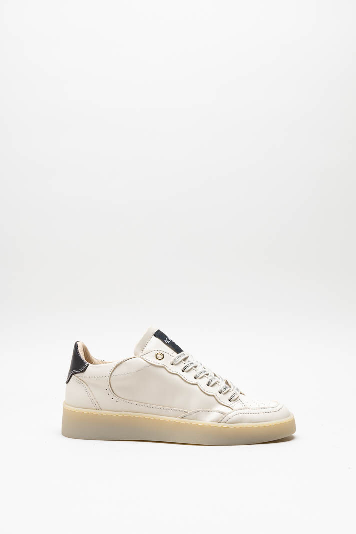 Ecru Sneaker