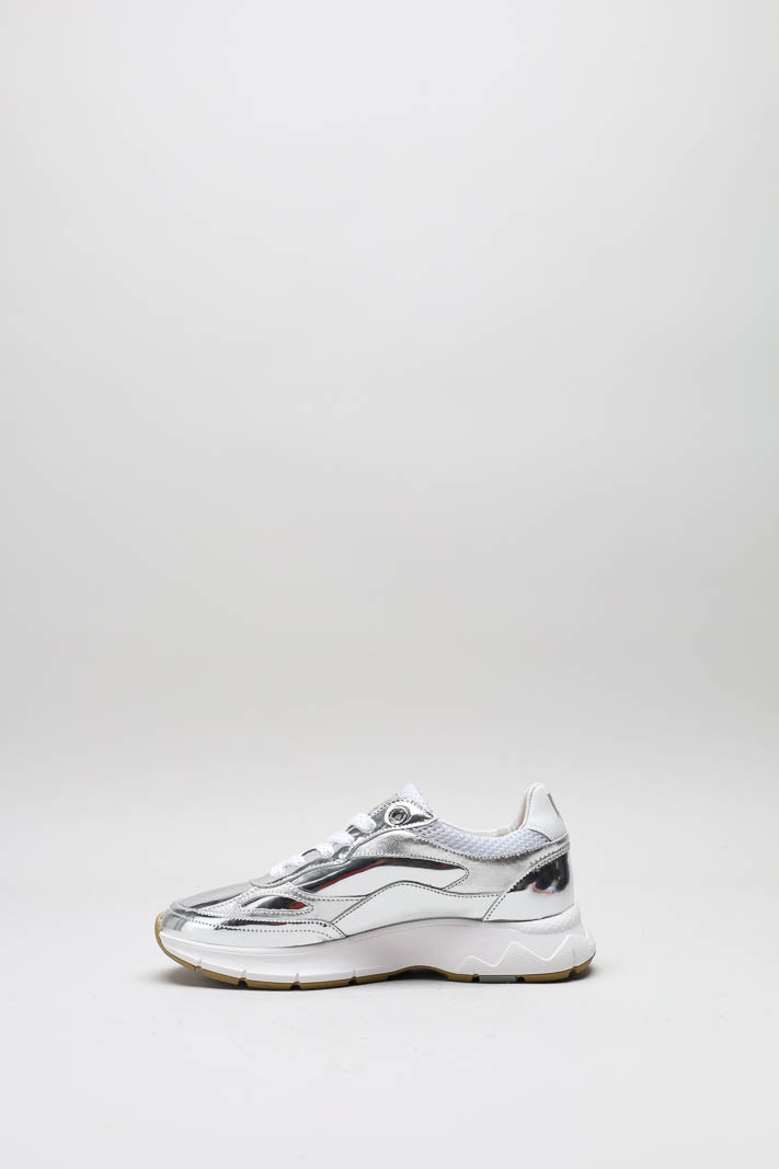 zoom in on Zilver Sneaker image Zilver Sneaker image