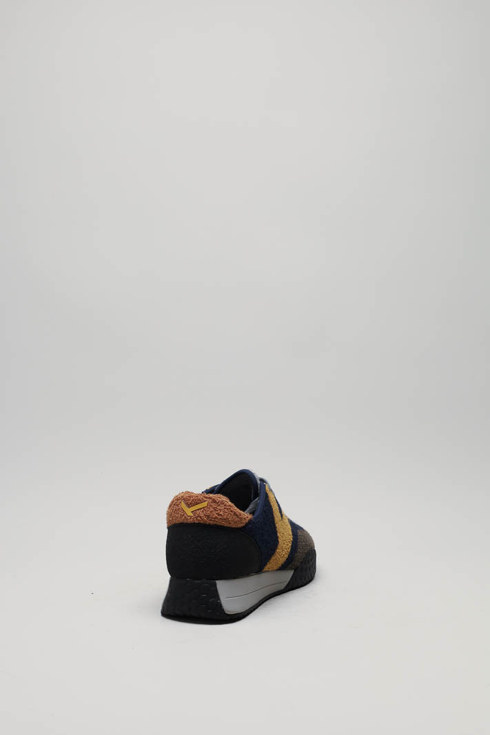 zoom in on Donkerblauw Sneaker image Donkerblauw Sneaker image
