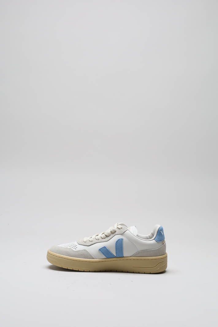 zoom in on Wit Sneaker image Wit Sneaker image