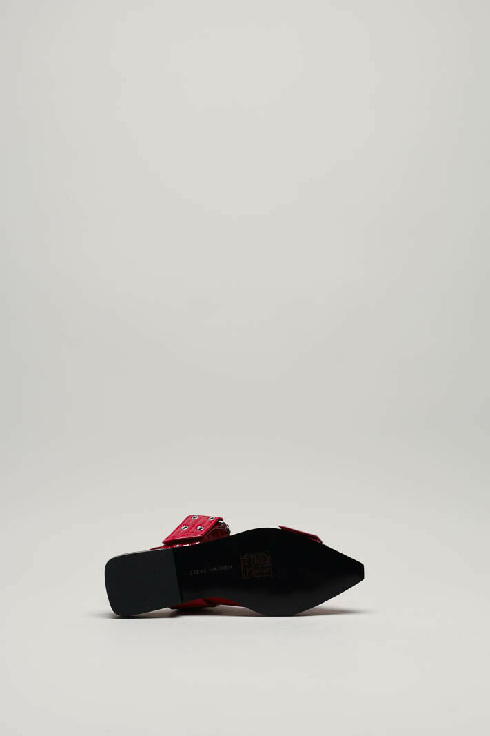 zoom in on Rood Ballerina image Rood Ballerina image