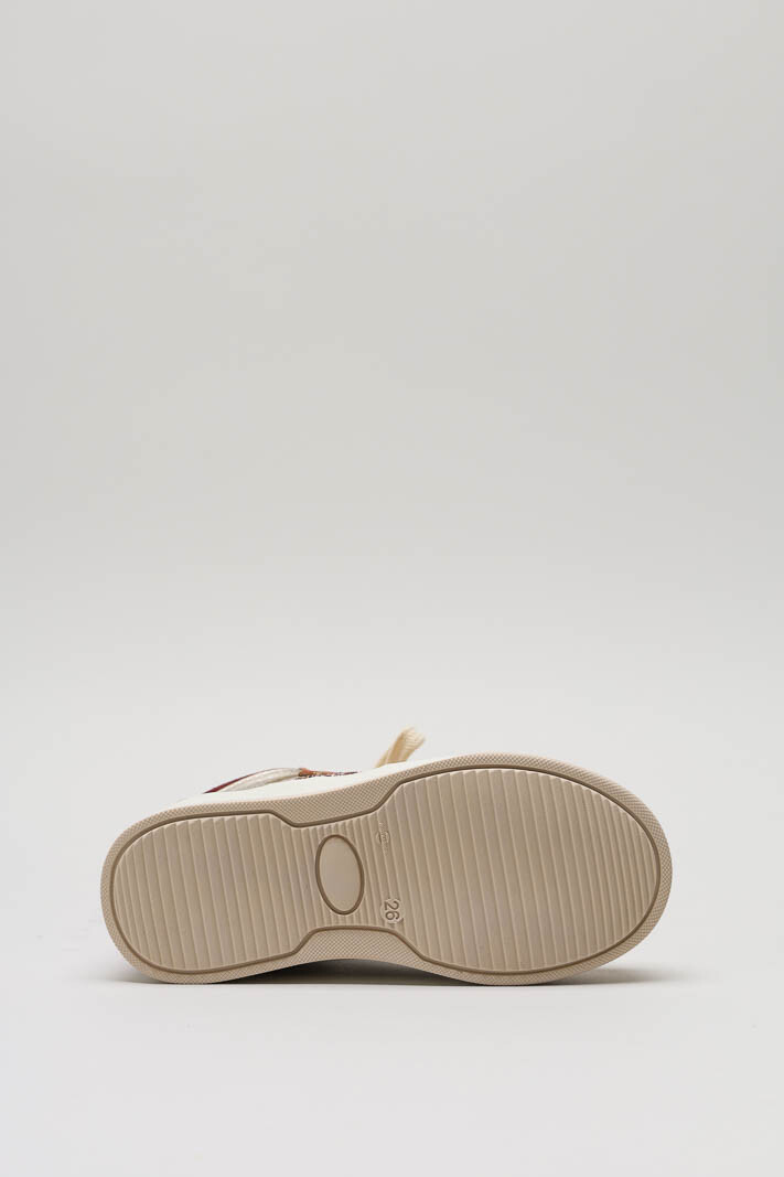 zoom in on Goud Sneaker image Goud Sneaker image