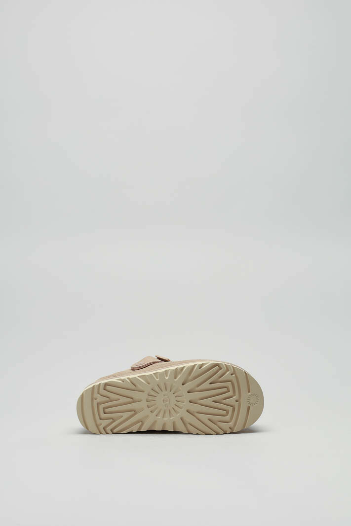 zoom in on Beige Muiltje image Beige Muiltje image