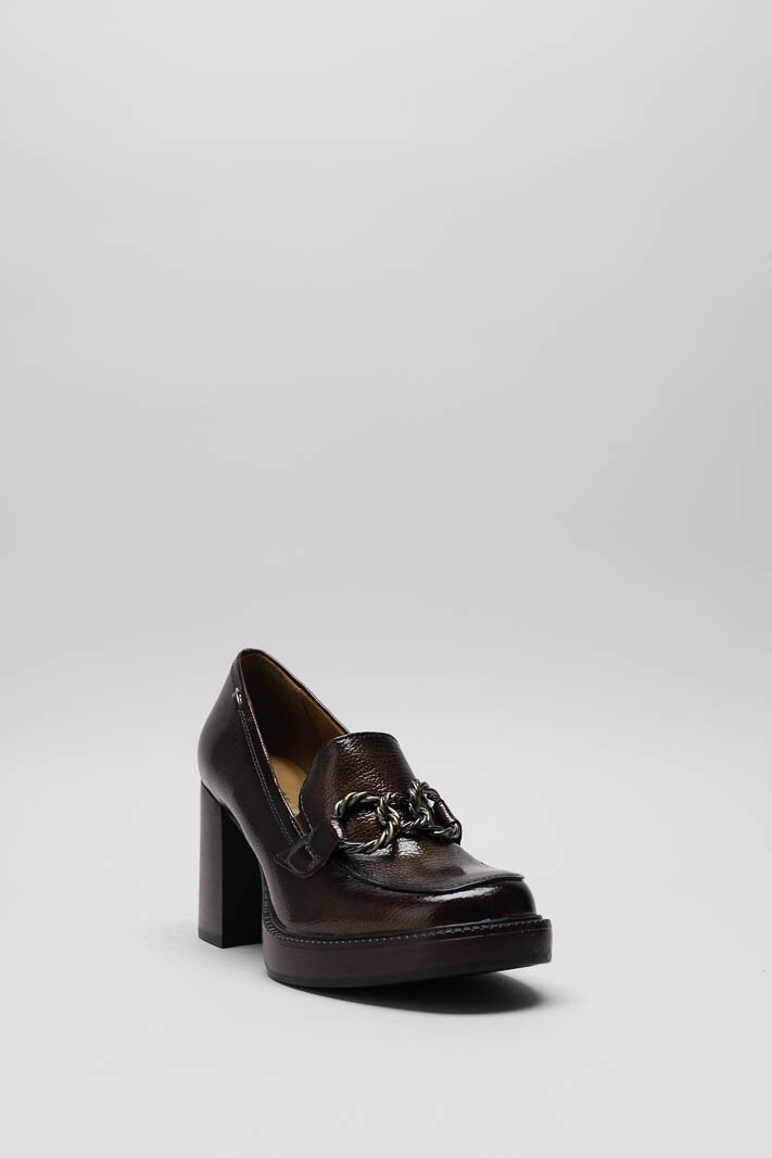 Donkerbruin Pump