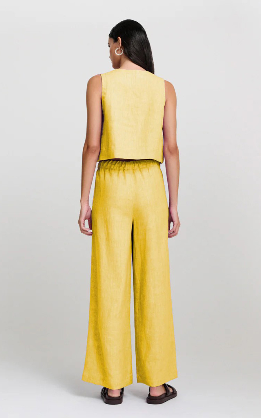 zoom in on Geel Blouse image Geel Blouse image