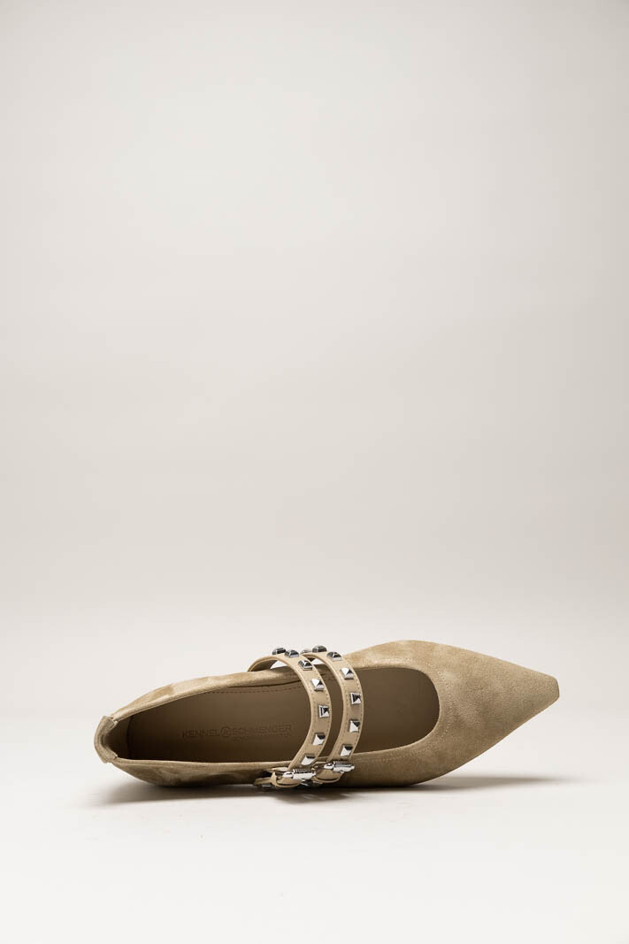 Beige Ballerina image