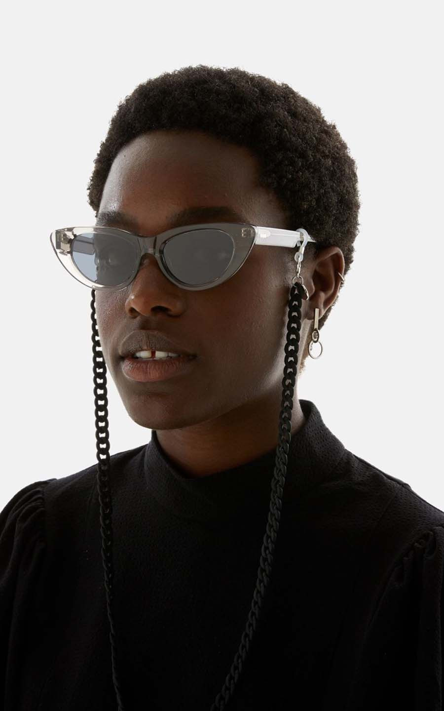 zoom in on Grijs Brilketting image Grijs Brilketting image