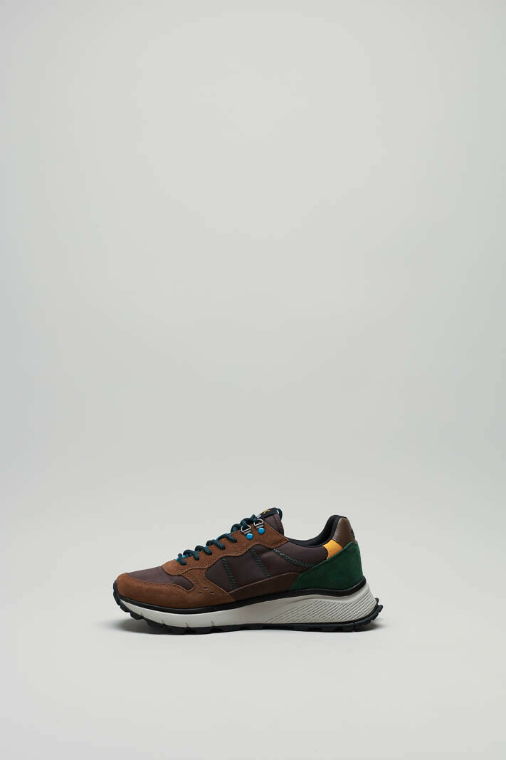 zoom in on Bruin Sneaker image Bruin Sneaker image