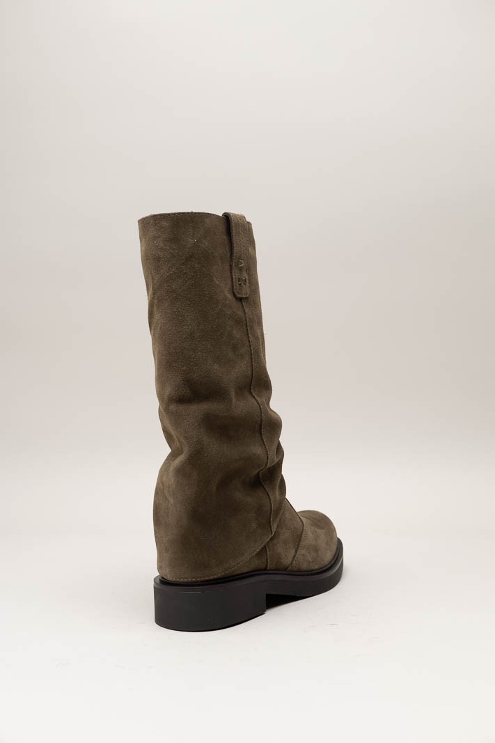 Taupe Laars image