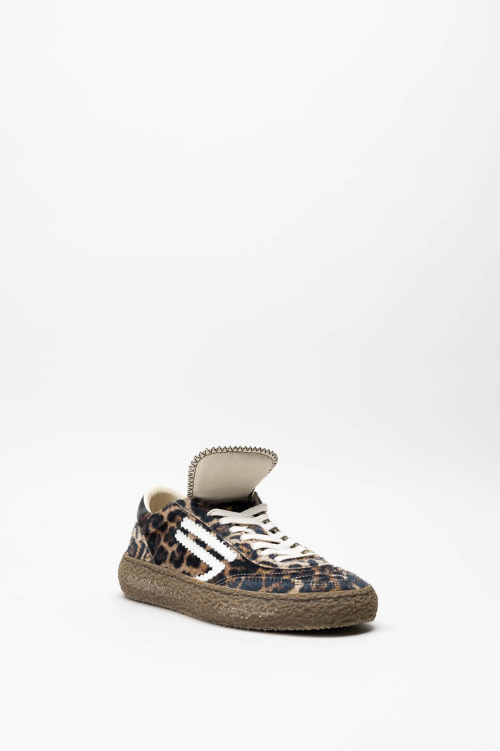 Bruin Sneaker