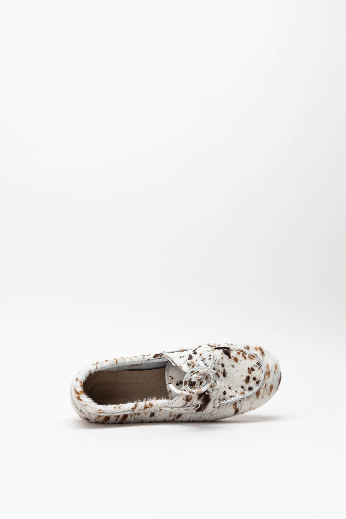 zoom in on Beige Bootschoen image Beige Bootschoen image