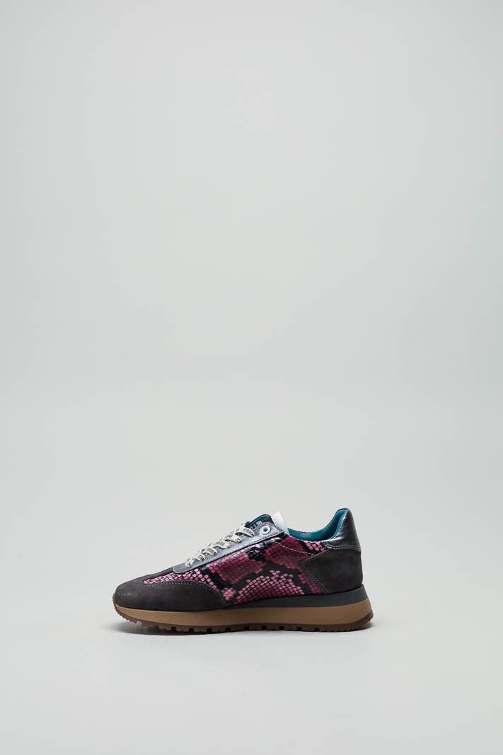 zoom in on Grijs Sneaker image Grijs Sneaker image