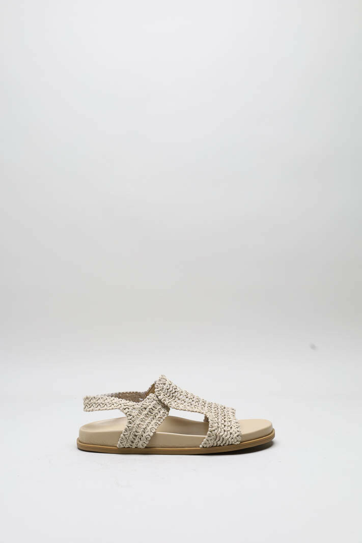 Lichtbeige Sandaal plat