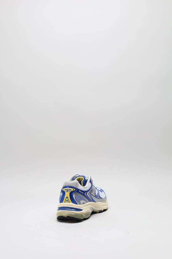 zoom in on Blauw Sneaker image Blauw Sneaker image