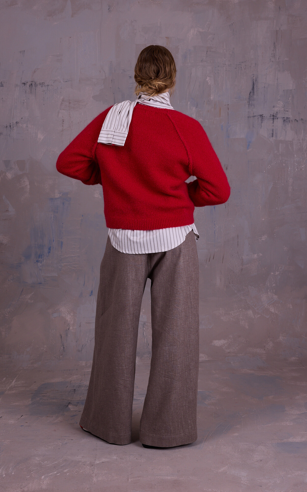 zoom in on Greige Broek image Greige Broek image