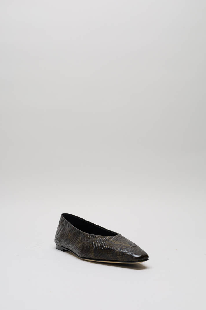 Kaki Ballerina
