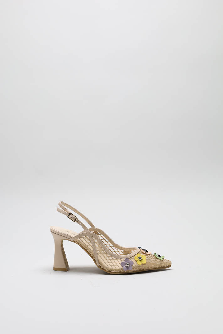 Nude Pump