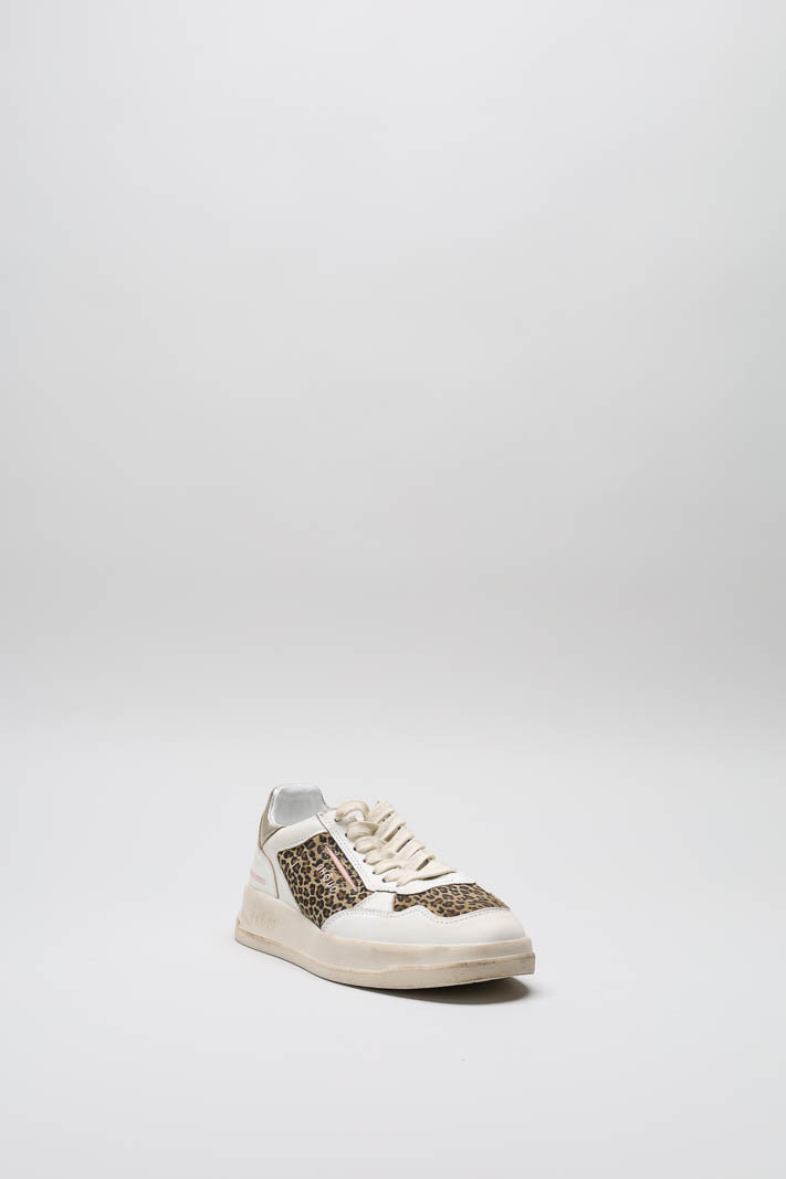 zoom in on Beige Sneaker image Beige Sneaker image