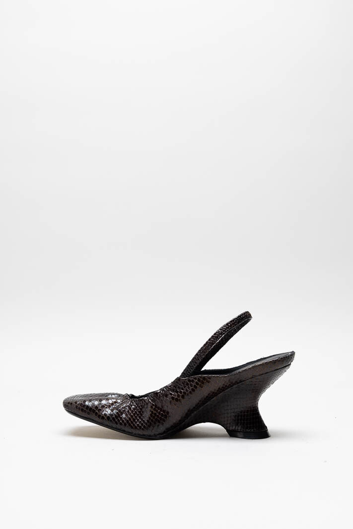 Donkerbruin Pump image