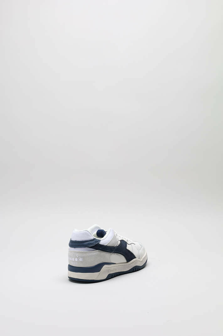 zoom in on Wit Sneaker image Wit Sneaker image