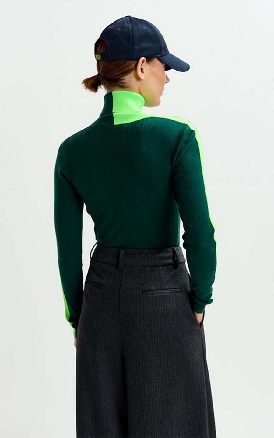 zoom in on Groen Sweater/trui image Groen Sweater/trui image