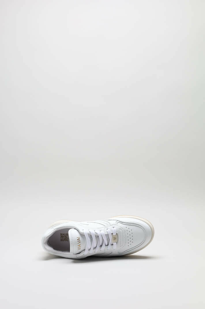 zoom in on Wit Sneaker image Wit Sneaker image