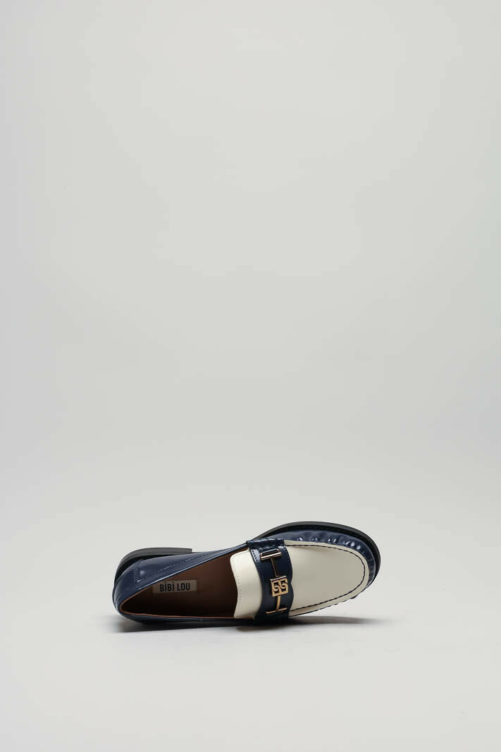 zoom in on Donkerblauw Mocassin image Donkerblauw Mocassin image