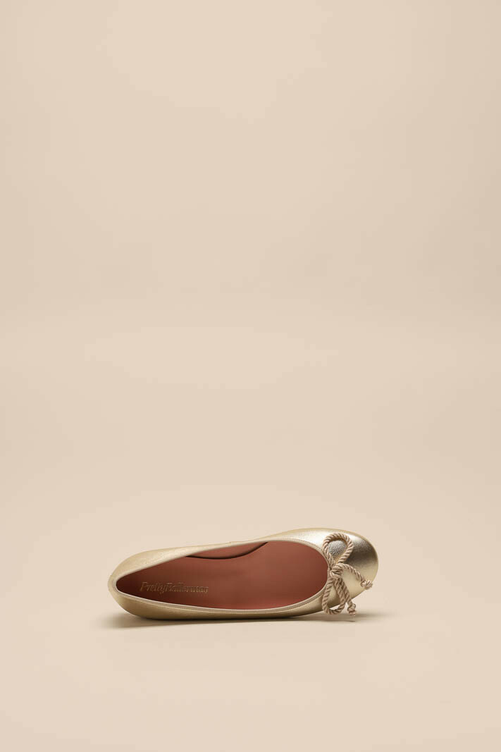 zoom in on Goud Ballerina image Goud Ballerina image