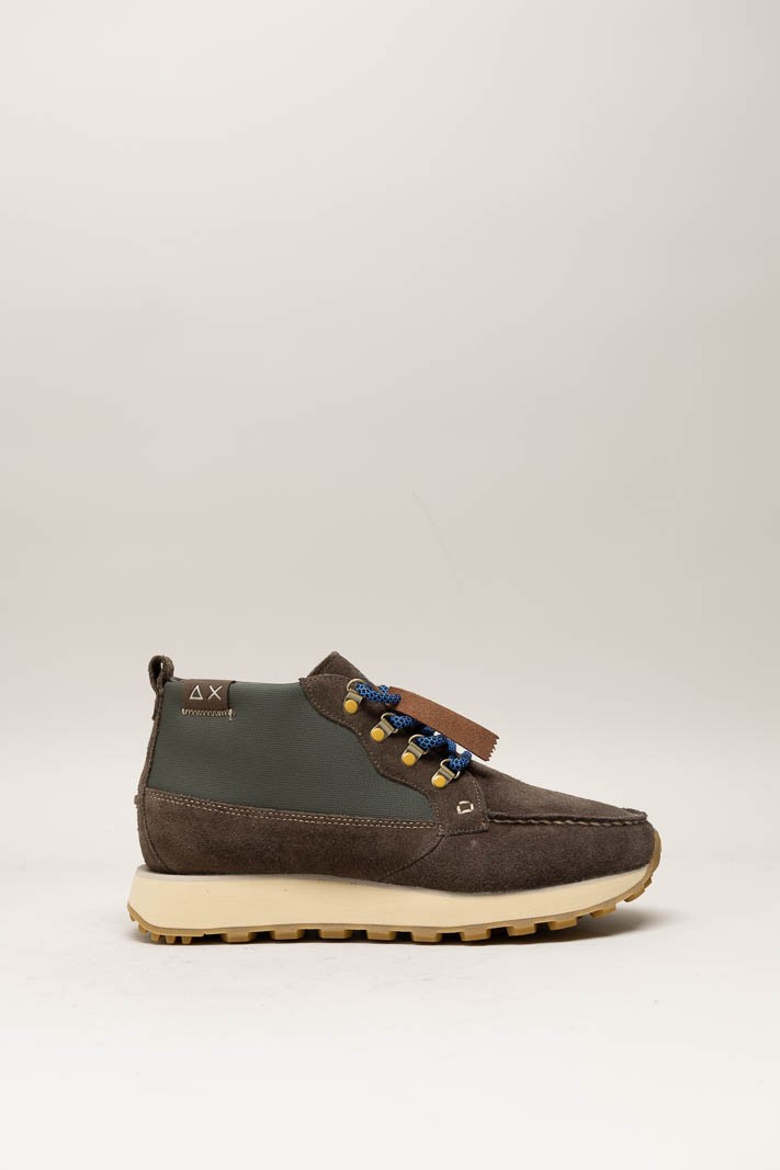 Bruin Sneaker