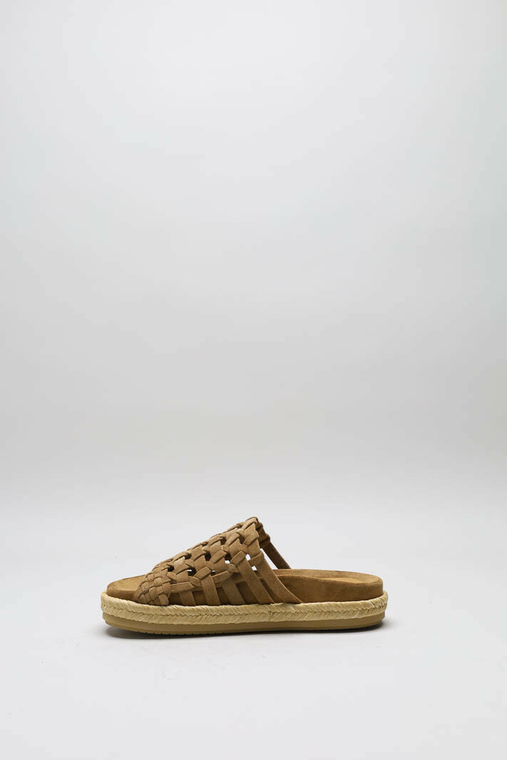 zoom in on Bruin Slipper image Bruin Slipper image