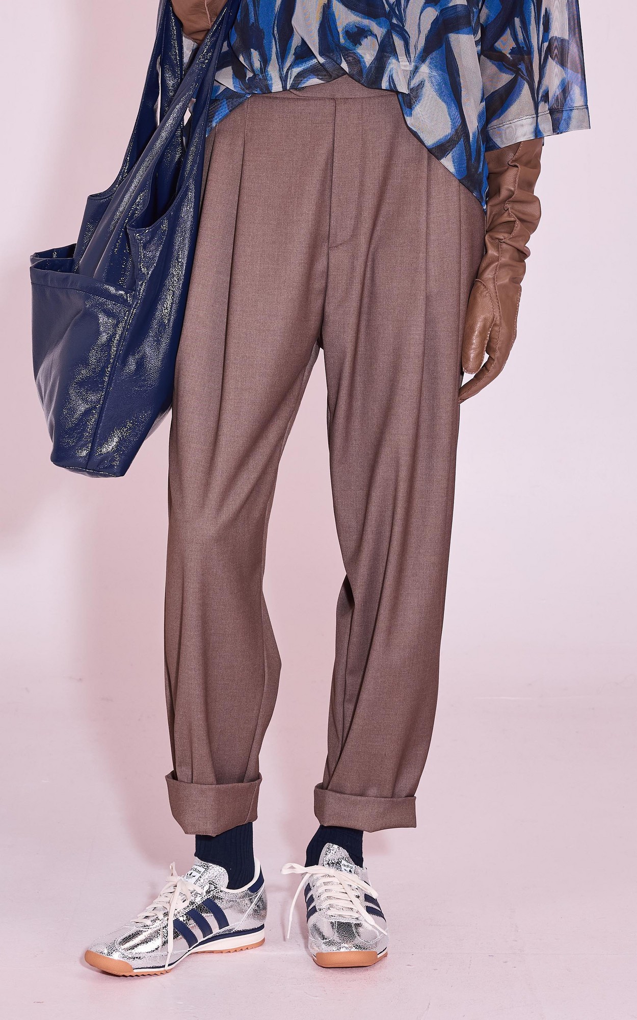 TAUPE