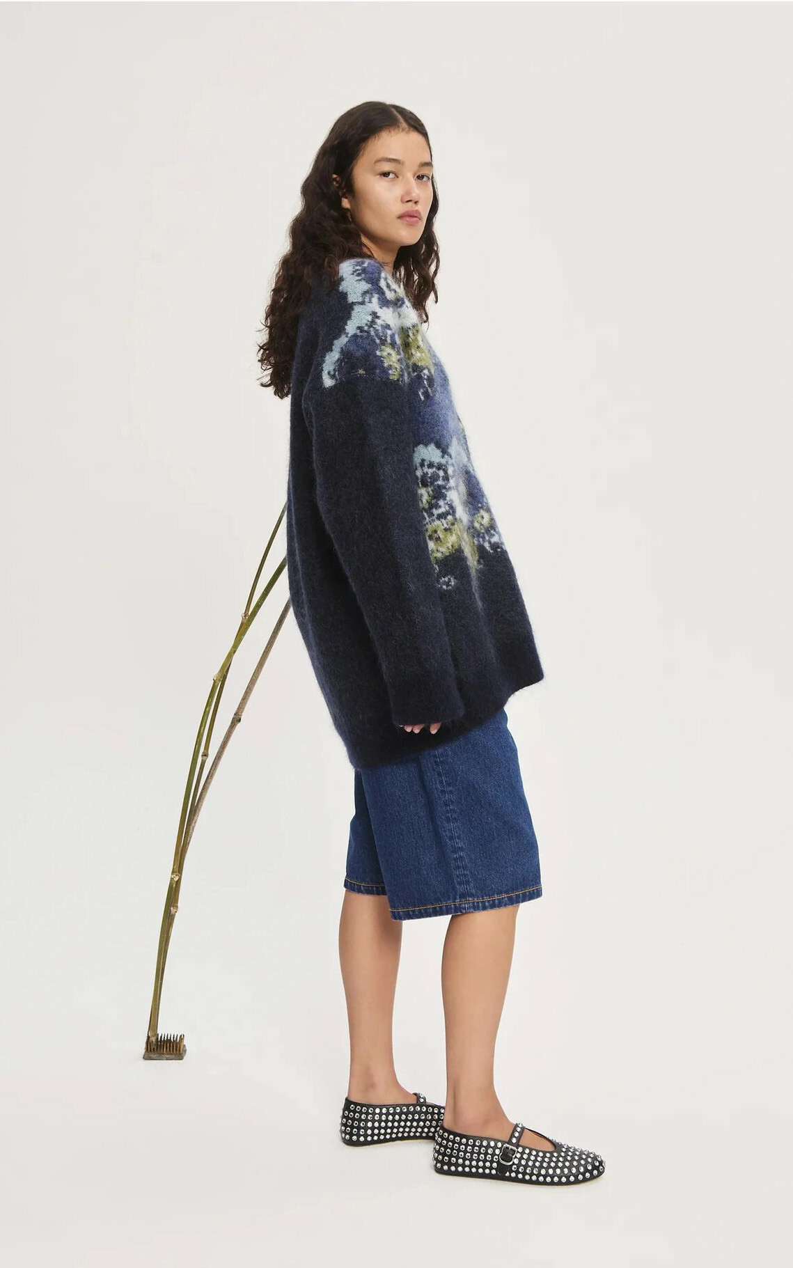 zoom in on Blauw Cardigan image Blauw Cardigan image