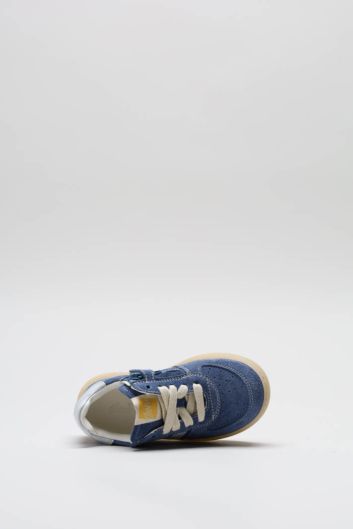 zoom in on Blauw Sneaker image Blauw Sneaker image