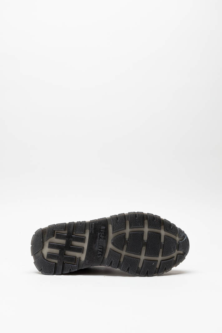 Bordeaux Sneaker image