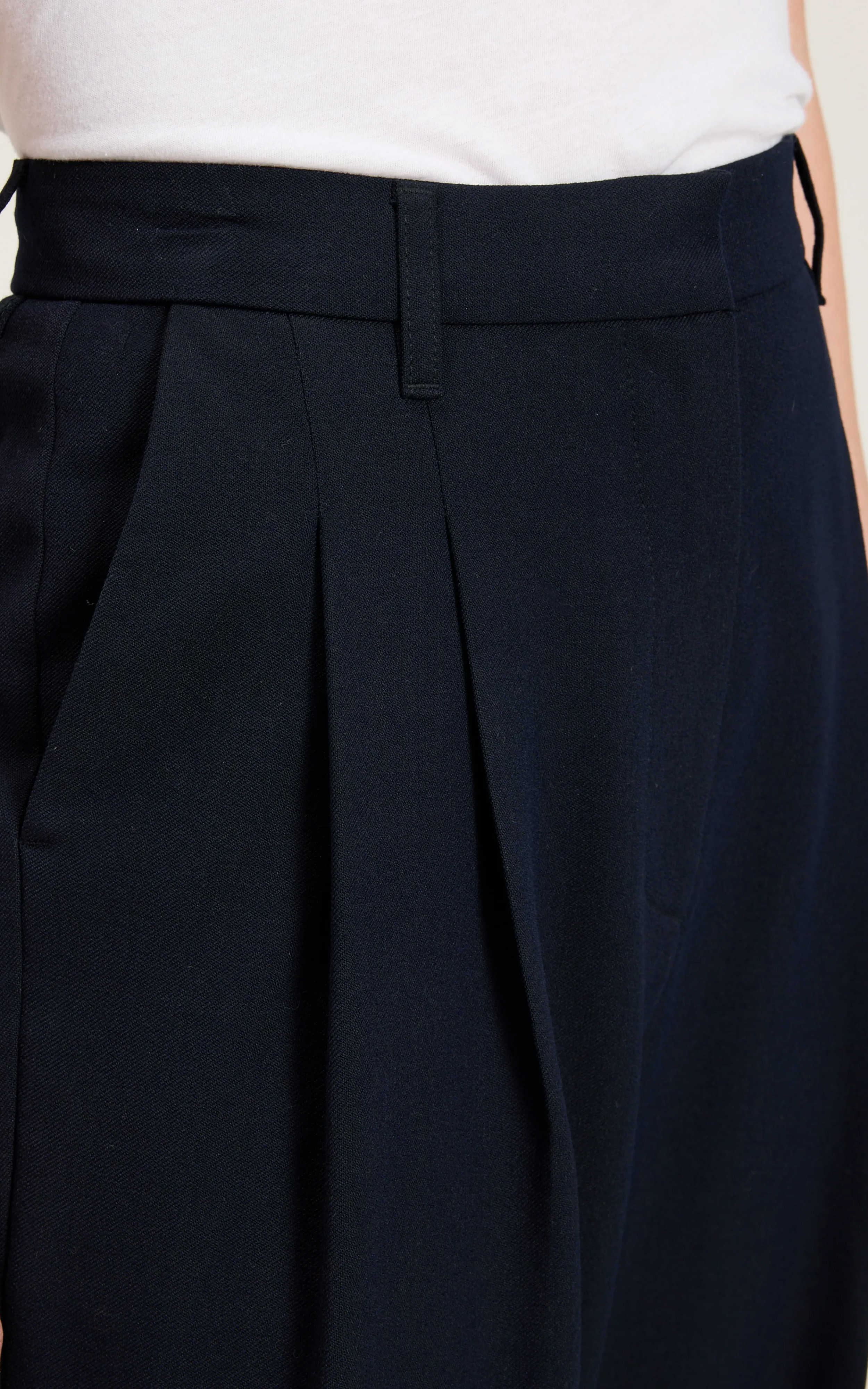 zoom in on Blauw Broek image Blauw Broek image