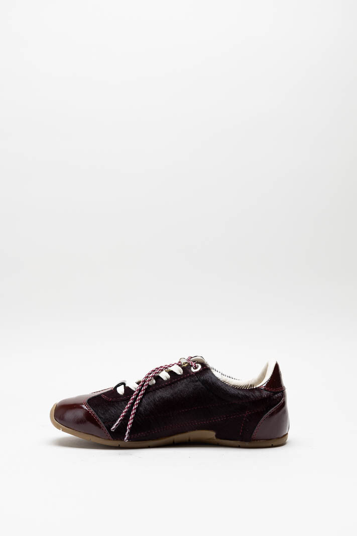 Bordeaux Sneaker image