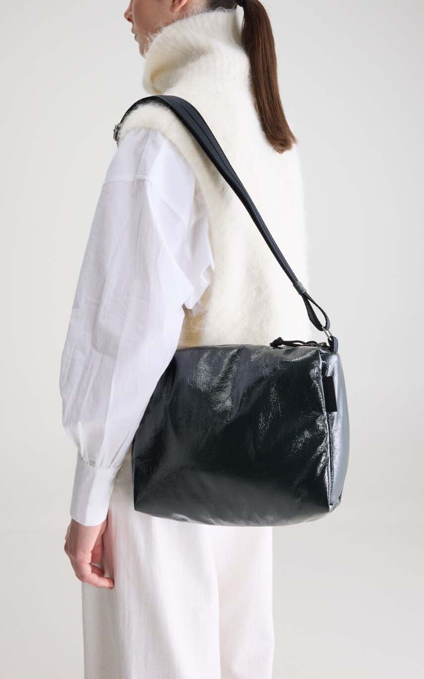 Groen Cross body image