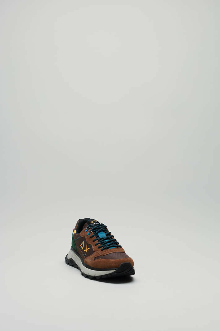 zoom in on Bruin Sneaker image Bruin Sneaker image