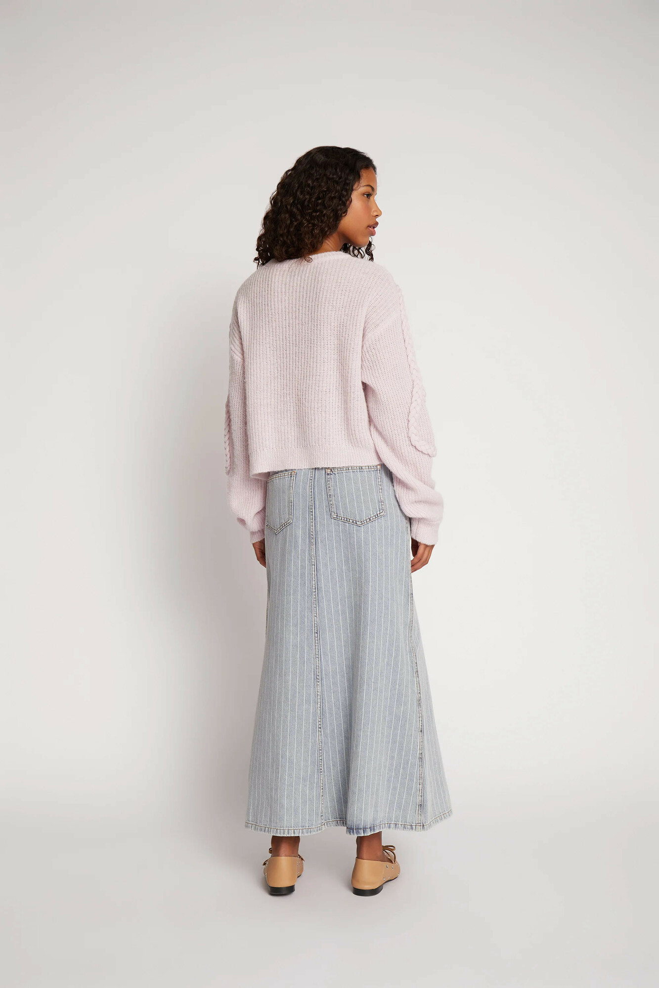 zoom in on Roze Sweater/trui image Roze Sweater/trui image