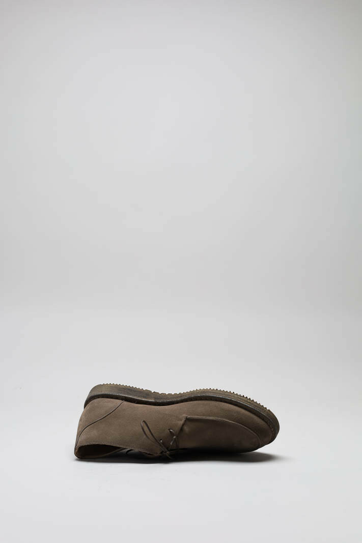 zoom in on Taupe Veterschoen image Taupe Veterschoen image
