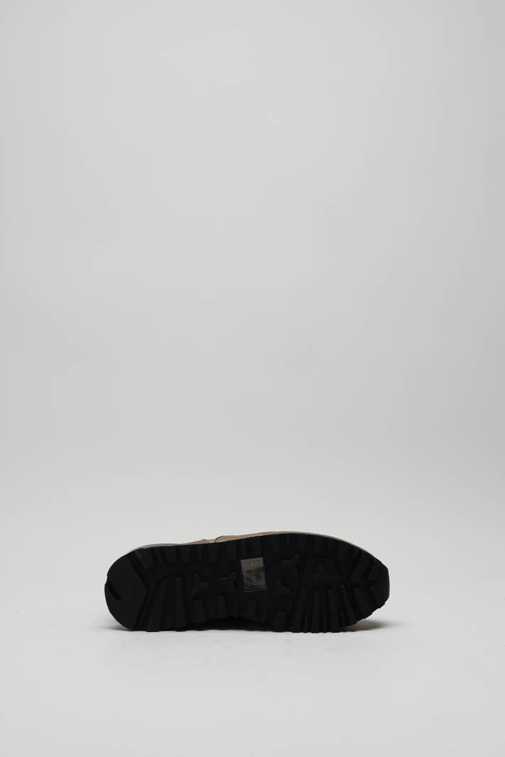 zoom in on Brons Sneaker image Brons Sneaker image