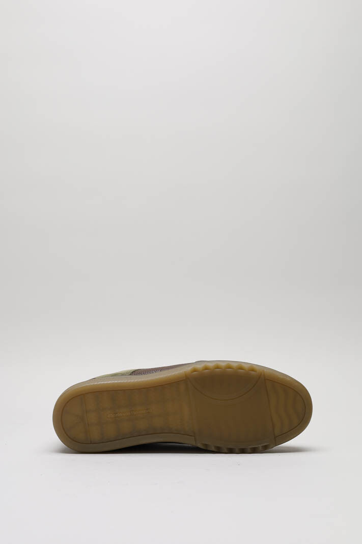 zoom in on Bruin Sneaker image Bruin Sneaker image