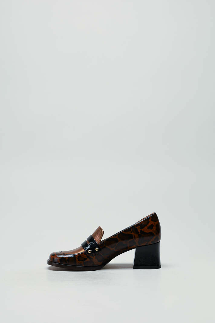 zoom in on Bruin Mocassin hak image Bruin Mocassin hak image