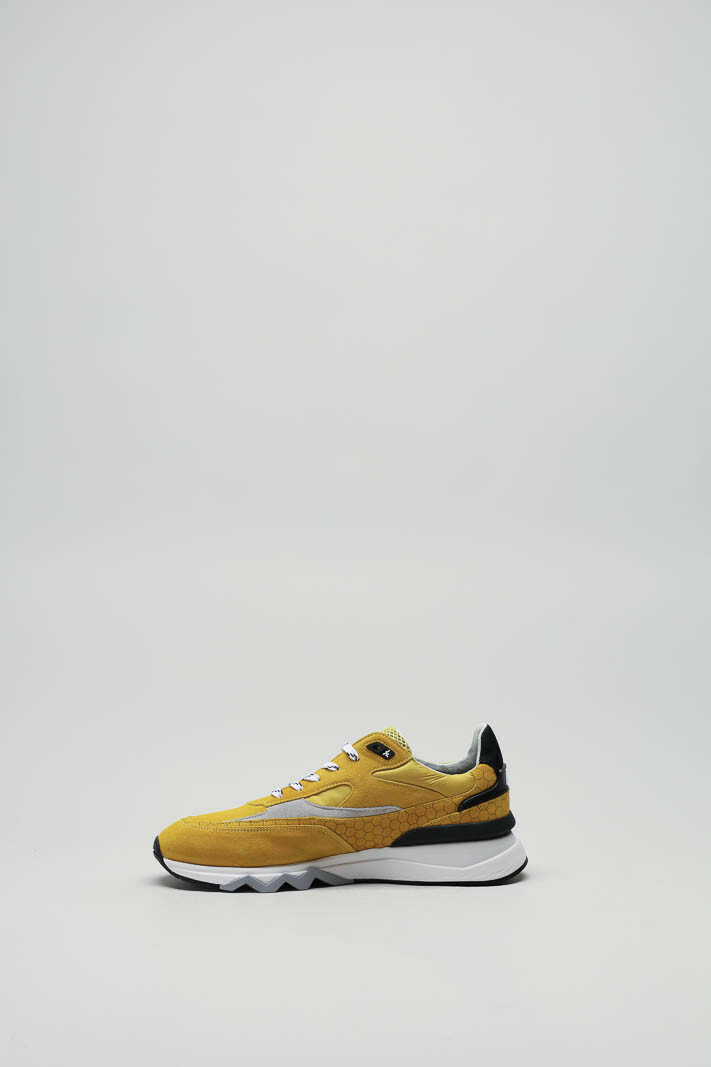 zoom in on Geel Sneaker image Geel Sneaker image