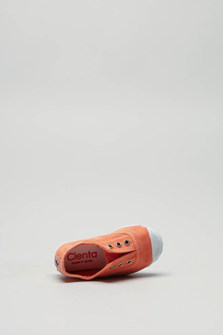 zoom in on Oranje Speelschoen image Oranje Speelschoen image